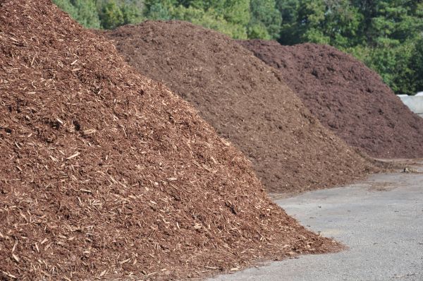Brown Mulch Delivery in Palm City