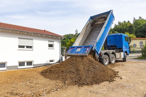 Garden Dirt Delivery in Palm City