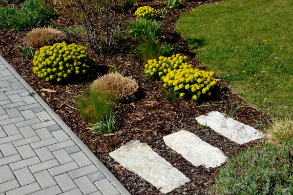 Garden Mulch Installation in Palm City